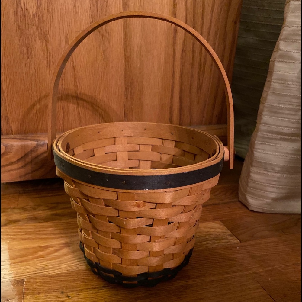 Longaberger basket 1999, excellent condition! Rare